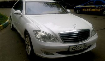 Машина на свадьбу Mercedes-Benz W221 № J2630, белый