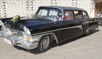 Машина на свадьбу ГАЗ 13 «Чайка» № П2689, черный