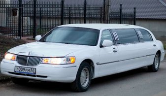 Свадебный лимузин Lincoln Limousine Towncar № П2811, белый