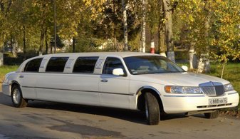 Свадебный лимузин Lincoln Limousine Towncar № Т2842, белый