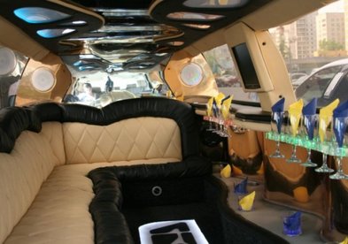 Лимузин на свадьбу № П2679 - Студия организации праздников Пилот