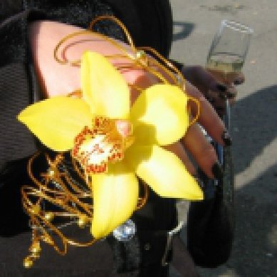 Аксессуар из цветов D2717 - Салон цветов DESIGN & БУКЕТ