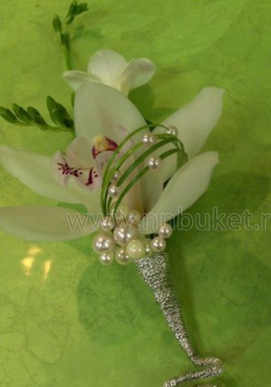 Бутоньерка Э2943 - Сеть магазинов цветов класса премиум Эдем