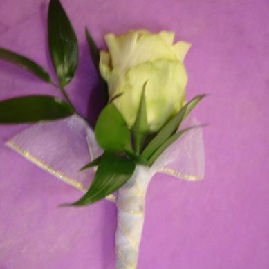 Бутоньерка М3141 - Салон цветов Магнолия