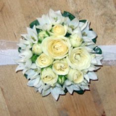 Аксессуар из цветов D2718