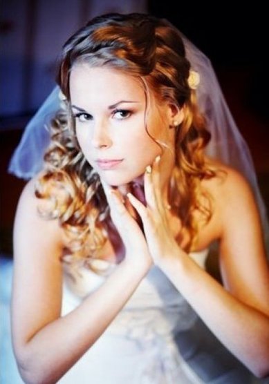 Прическа на свадьбу Е13040 - Стилист-визажист Елена Российская