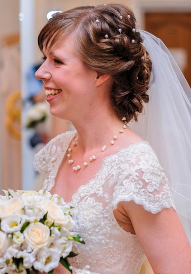 Прическа на свадьбу Т15744 - Стилист-визажист Татьяна Яблокова - Волычева