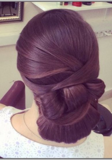 Свадебная прическа Гладкий пучок с бантом (Е18709) - Стилист-визажист Елена Короткова...