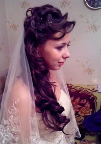  Красивая свадебная прическа (Т15742)