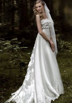 Свадебное платье P22141. В греческом стиле, длинное со шлейфом.