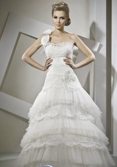 Свадебное платье L22291. С пышной юбкой, длинное без шлейфа.