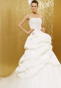 Свадебное платье С22774. С пышной юбкой, длинное со шлейфом.