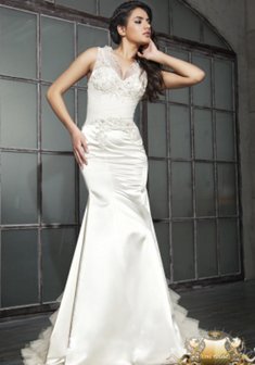 Свадебное платье 1201-K22893. С прямой юбкой, длинное со шлейфом.