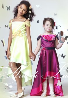 Детское платье С23961. С прямой юбкой, короткое со шлейфом.