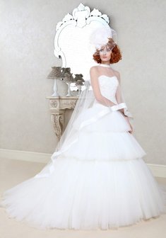 Свадебное платье Ангелина-L29930. С пышной юбкой, длинное со шлейфом.