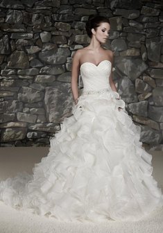 Свадебное платье 70219-L30268. С пышной юбкой, длинное со шлейфом.