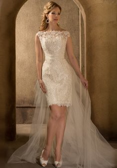 Свадебное платье Белла-G35527. С прямой юбкой, короткое со шлейфом.