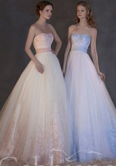 Свадебное платье Августина-B38349. С пышной юбкой, длинное со шлейфом.