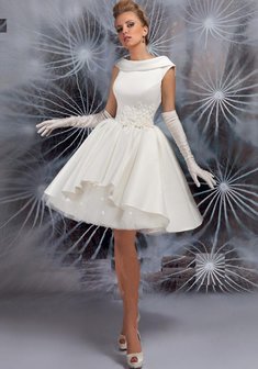 Свадебное платье К42200. С пышной юбкой, короткое без шлейфа.