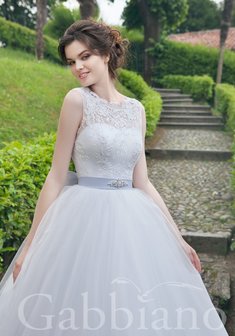 Свадебное платье Тиера-G54001. С пышной юбкой, длинное со шлейфом.